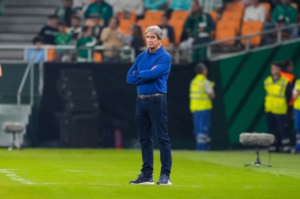 模仿篮球回场?佩莱格里尼:建议球在过中场线后破损回传己方半场